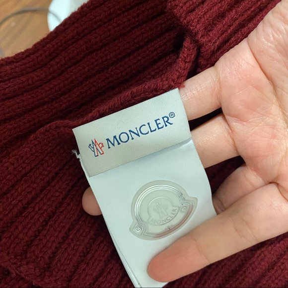 Authentic Moncler Scarf - Picture 4 of 6